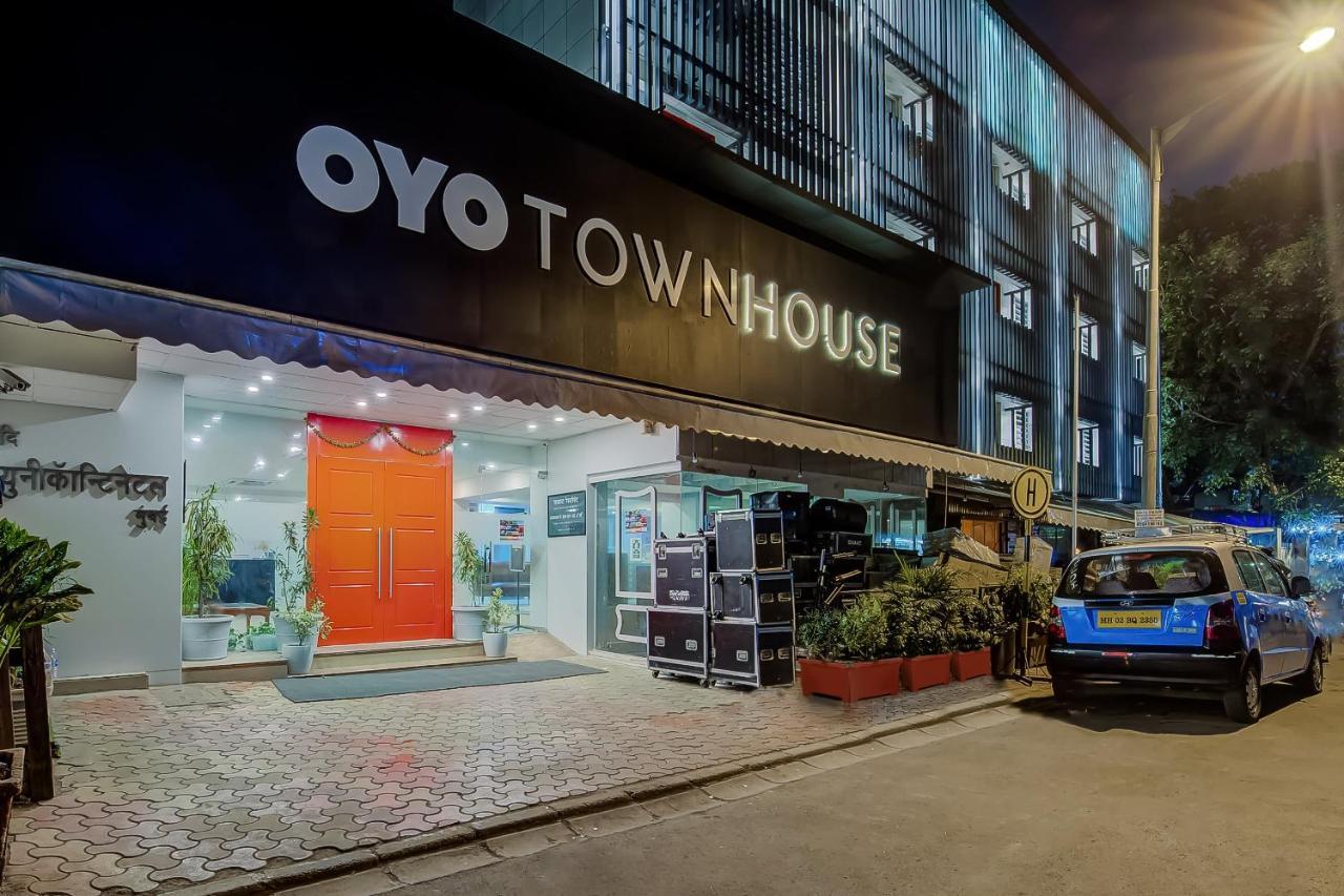 Vaccinated Staff- Oyo Townhouse 105 Khar West Station Hotell Mumbai Eksteriør bilde